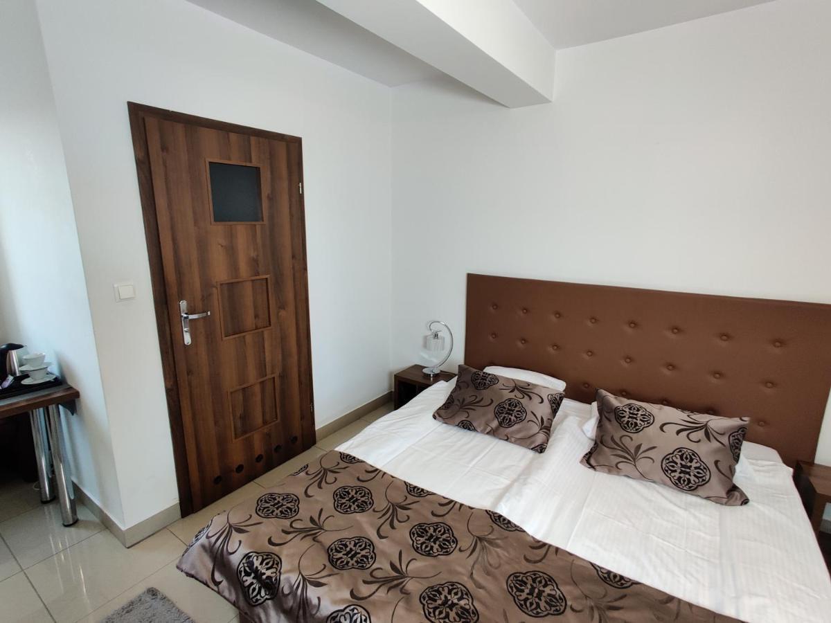 Aparthotel Belweder Porosły Exterior foto