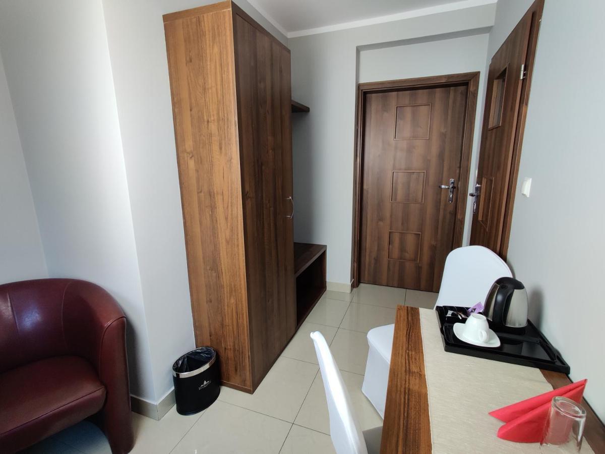 Aparthotel Belweder Porosły Exterior foto
