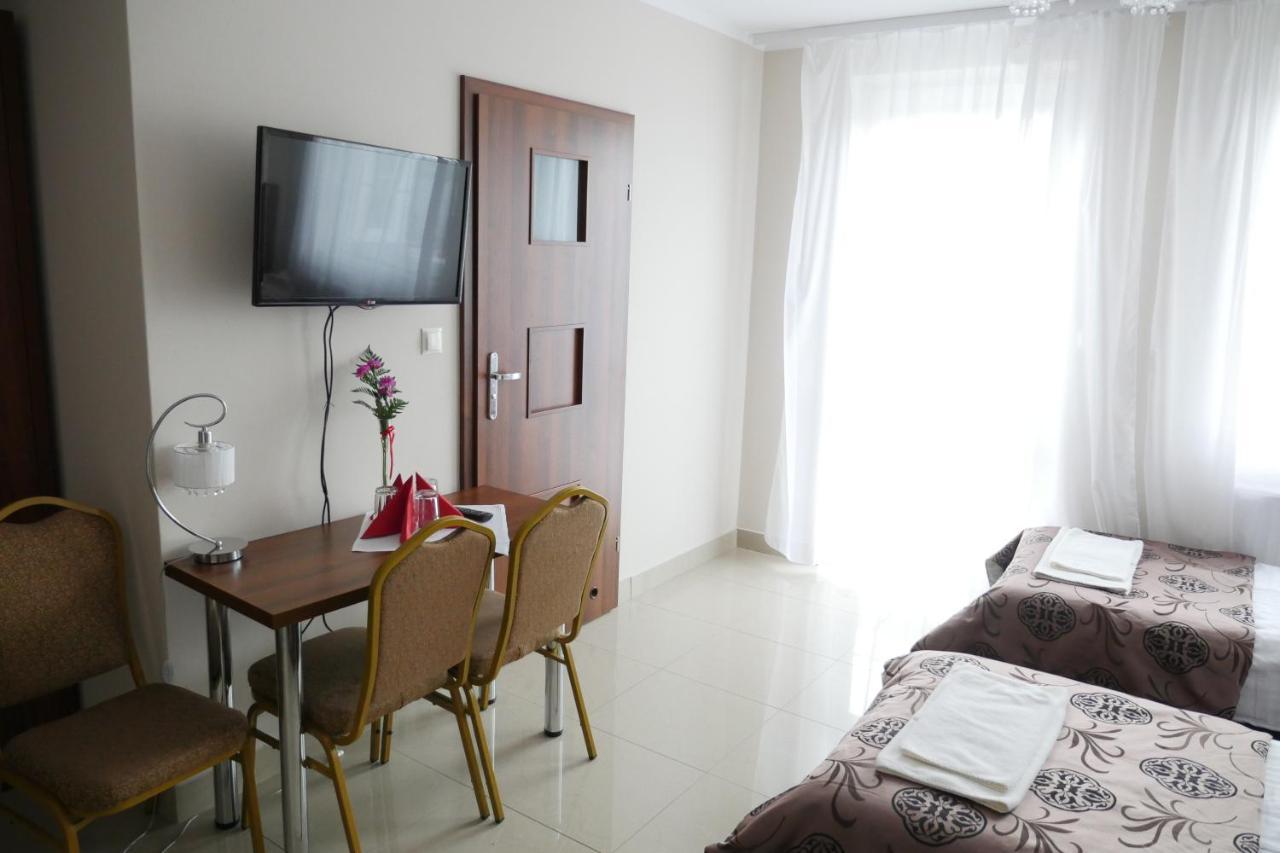 Aparthotel Belweder Porosły Exterior foto