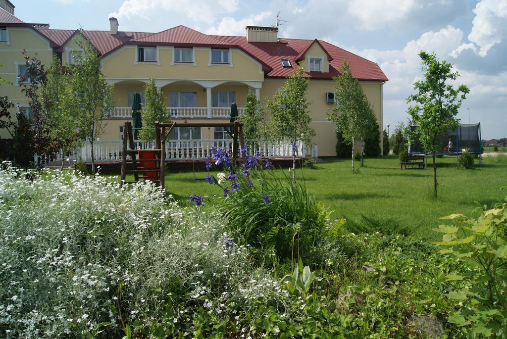 Aparthotel Belweder Porosły Exterior foto